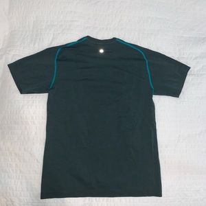 Men's Lululemon active shirt